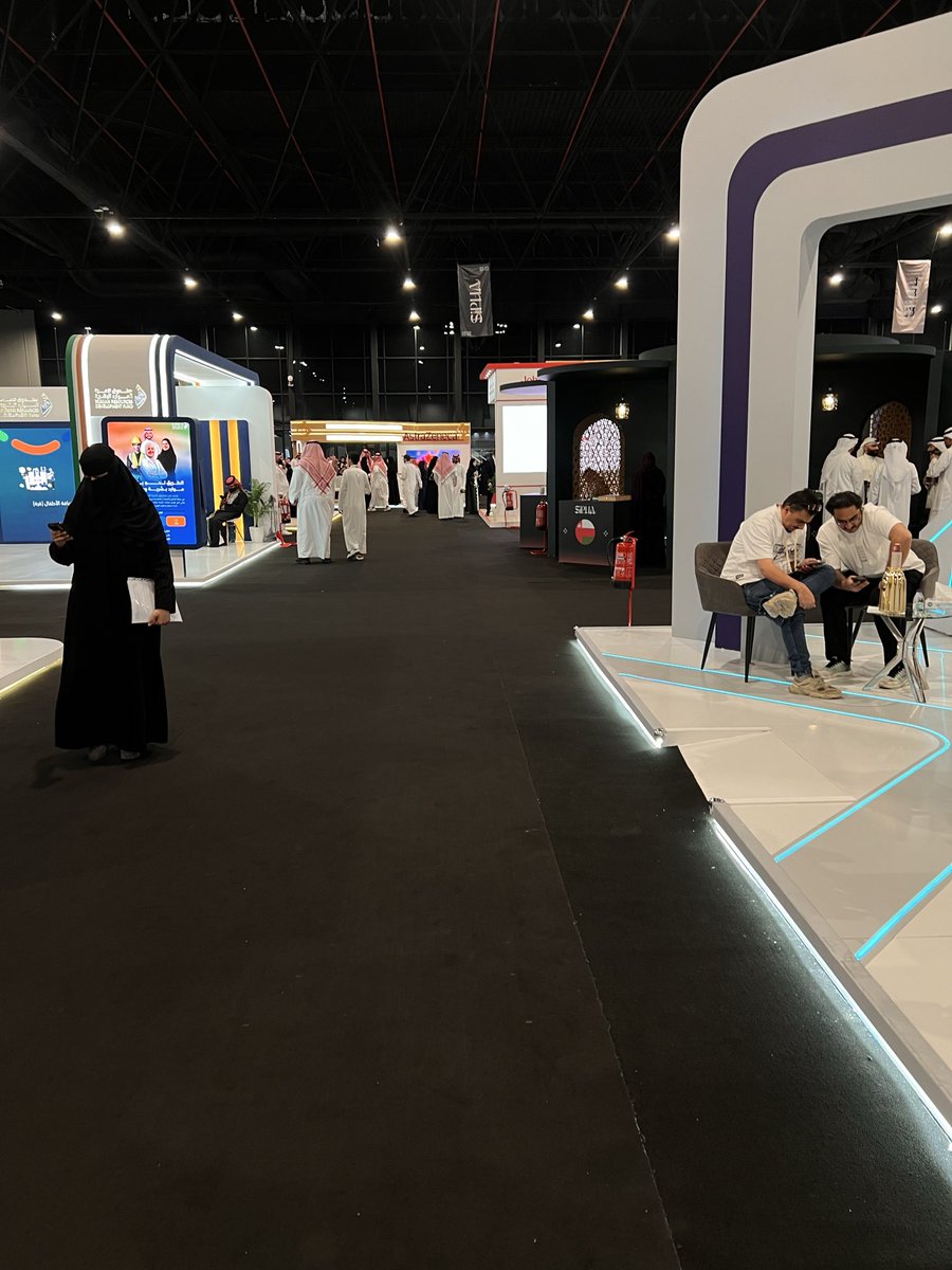 همام tweet media