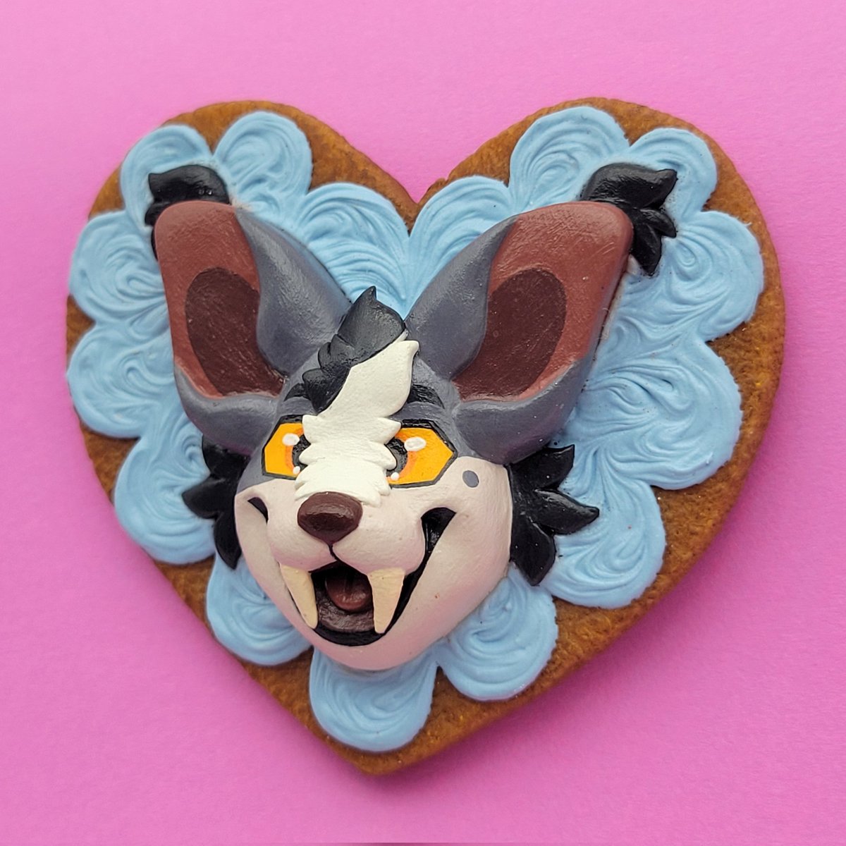 Darkstar_2016's tweet photo. Final Valentines cookie magnet of the season for @Lune_Cider !! Thank you! 💖

Rts greatly appreciated, stay tuned for more!

#Furry #furryart #handmade #sculpture https://t.co/CYBaqqHHLc