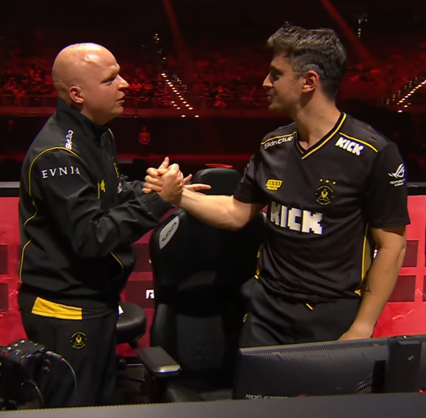 CS2News_EN's tweet photo. 🏆 VITALITY WIN. AGAIN. 

All their wins in 2026 so far: 

🏆 IEM Krakow
🏆 PGL Cluj-Napoca
🏆 BLAST OPEN Rotterdam
🏆 IEM Rio
🏆 ESL GRAND SLAM Season 6
🏆 BLAST Rivals Season 1 https://t.co/IOhNmvCfrV