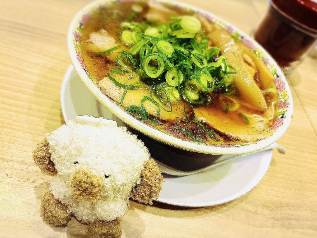 gyu_666's tweet photo. アリスさんサポート @ 京都MOJO
見て下さった皆さまありがとうございました!
前日からずっと本番前第一旭食べるぞ!って
意気込んでおなか空かせてるんるん
やったのに、付いて来てくださった
メンバーさんみんな軽くごはん食べた後
やったらしく、私1人だけ大食いみたいな
感じになったので訴訟です。 https://t.co/bPWaIGlmDt