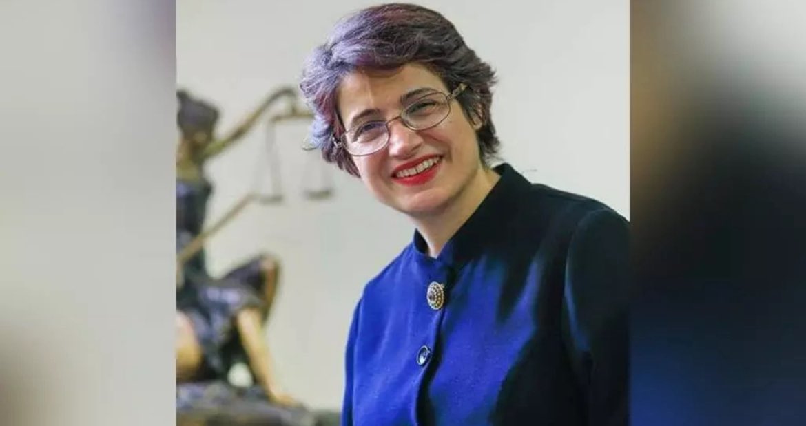 RomeIsabelle's tweet photo. Penser aux personnes pendues, sommairement exécutées, à celles emprisonnées , condamnées sans respect des droits fondamentaux en Iran… Cela relève de l’humanité la plus simple et la plus sincère . 
Outre toutes les questions relatives au nucléaire ou au blocage du Détroit d’Ormuz , il y a aussi une tragédie , celle des Iraniennes et des Iraniens opprimés, emprisonnés, tués par le regime des mollahs. 
Ne les oublions pas. 

Des pensées particulières à la Prix Nobel @nargesfnd narges Mohammadi et à @NasrinSotoudeh Prix Sakharov , actuellement dans les geôles .  

 Le  27 avril 2026 au Conseil de sécurité à l’ONU, le ministre de l’Europe et des affaires étrangères, @jnbarrot a déclaré:
« Après la répression du mois de janvier, la plus violente dans l’histoire contemporaine de l’Iran, les prisonniers politiques doivent être libérés, les exécutions doivent cesser, la liberté des communications doit être rétablie. »

Soutien. Solidarité.

@francediplo