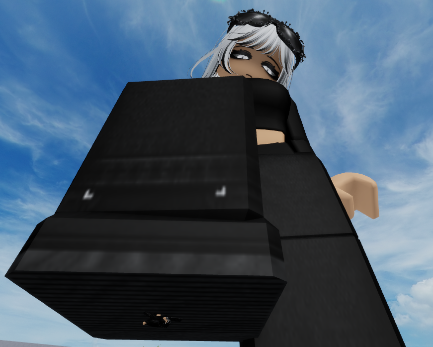 Lucie0250's tweet image. Now, I present to you my new Roblox avatar...

deviantart.com/lucietheone/ar…

#giantess #girl #woman #tiny #foot #feet #crush #stomp #trample #unaware #gts #roblox #size #sizetwitter #Lucy #Lucie