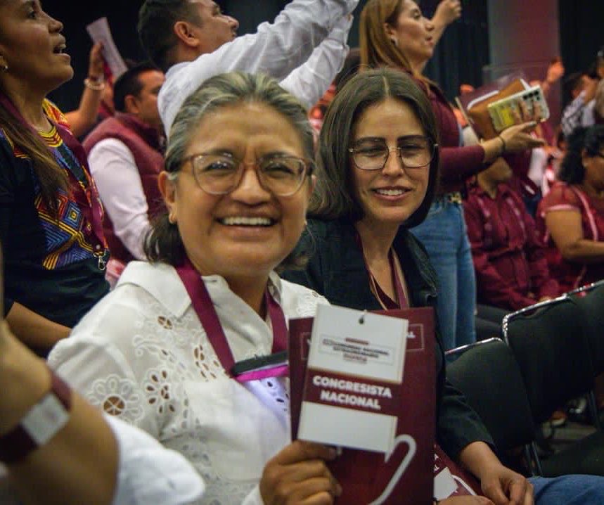 ALEIDAALAVEZ's tweet photo. En el VIII Congreso Nacional de Morena expresé mi total apoyo a @A_MontielR, nuestra presidenta nacional, una mujer emergida de las bases y la lucha; una compañera desde siempre, de la Cuarta Transformación.
#EsTiempoDeMujeres https://t.co/y1a63yUmuI