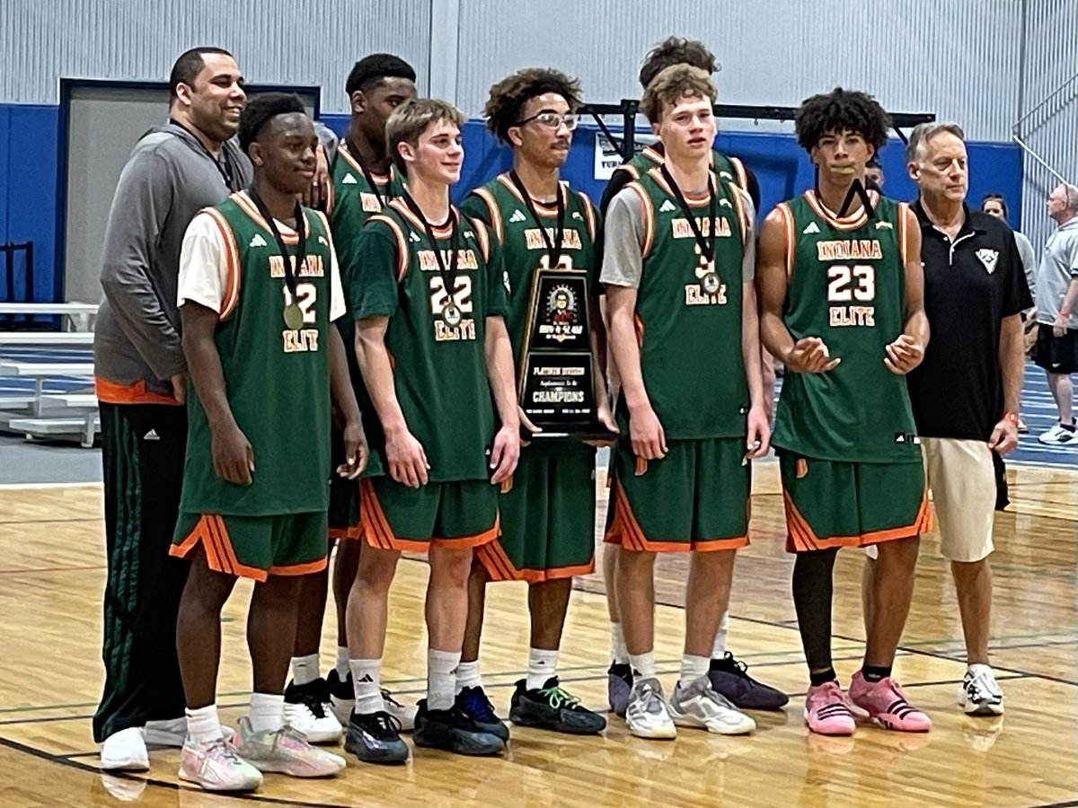 JeffRabjohns's tweet photo. Karson Stoudemire 18 points, Will Tonagel 18, Tristen Breland 13, Jayden Bogan 13, Drew Cabana 11 to lead @IndianaEliteIE to the Run N Slam 15U title, 80-54 over TNBA (Ohio). https://t.co/fJ9iIGzOR0