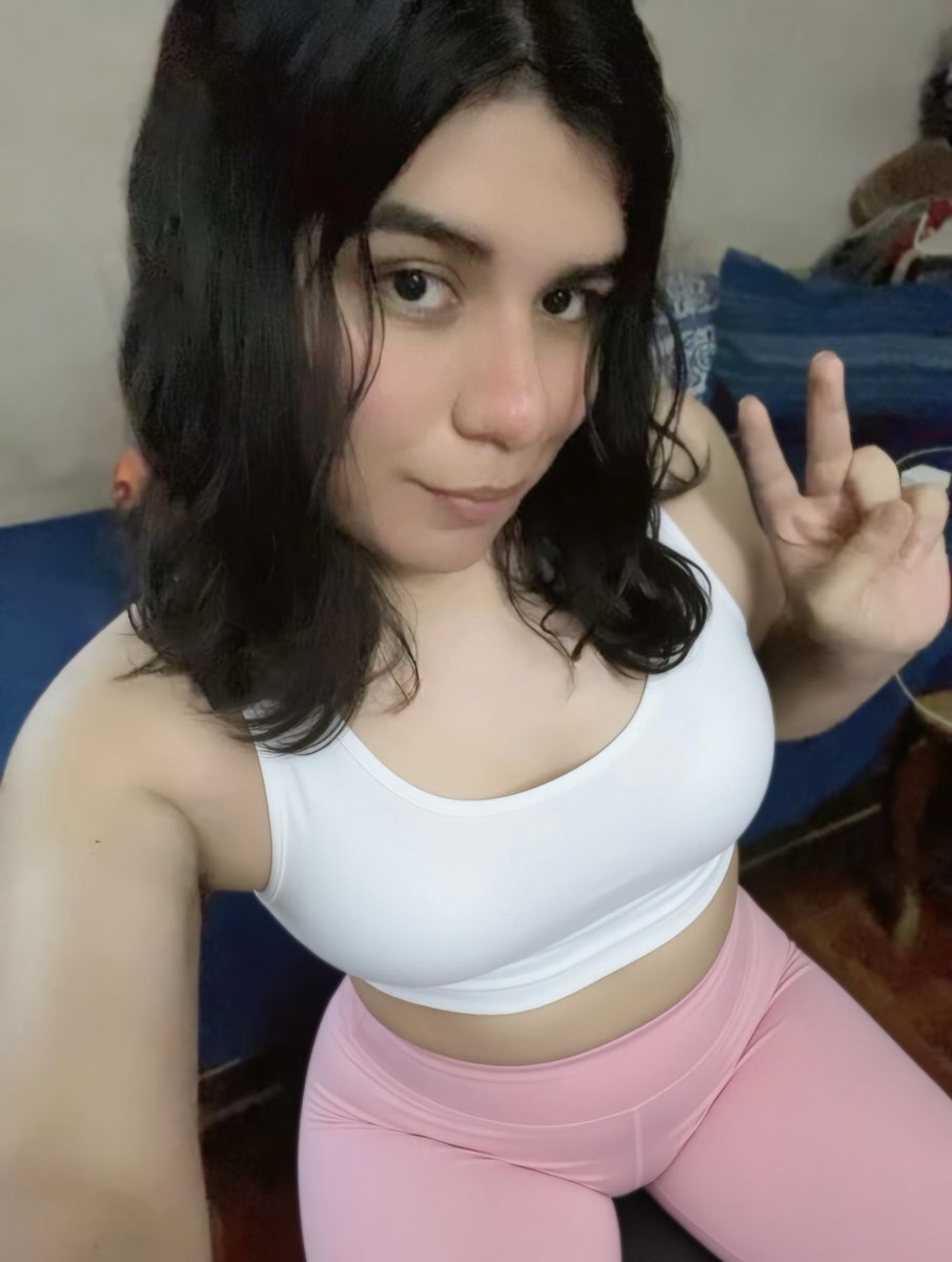 corpsegothh's tweet photo. Can i be your gym partner? 🏳️‍⚧️🩷 https://t.co/d3Jk1uSnAj