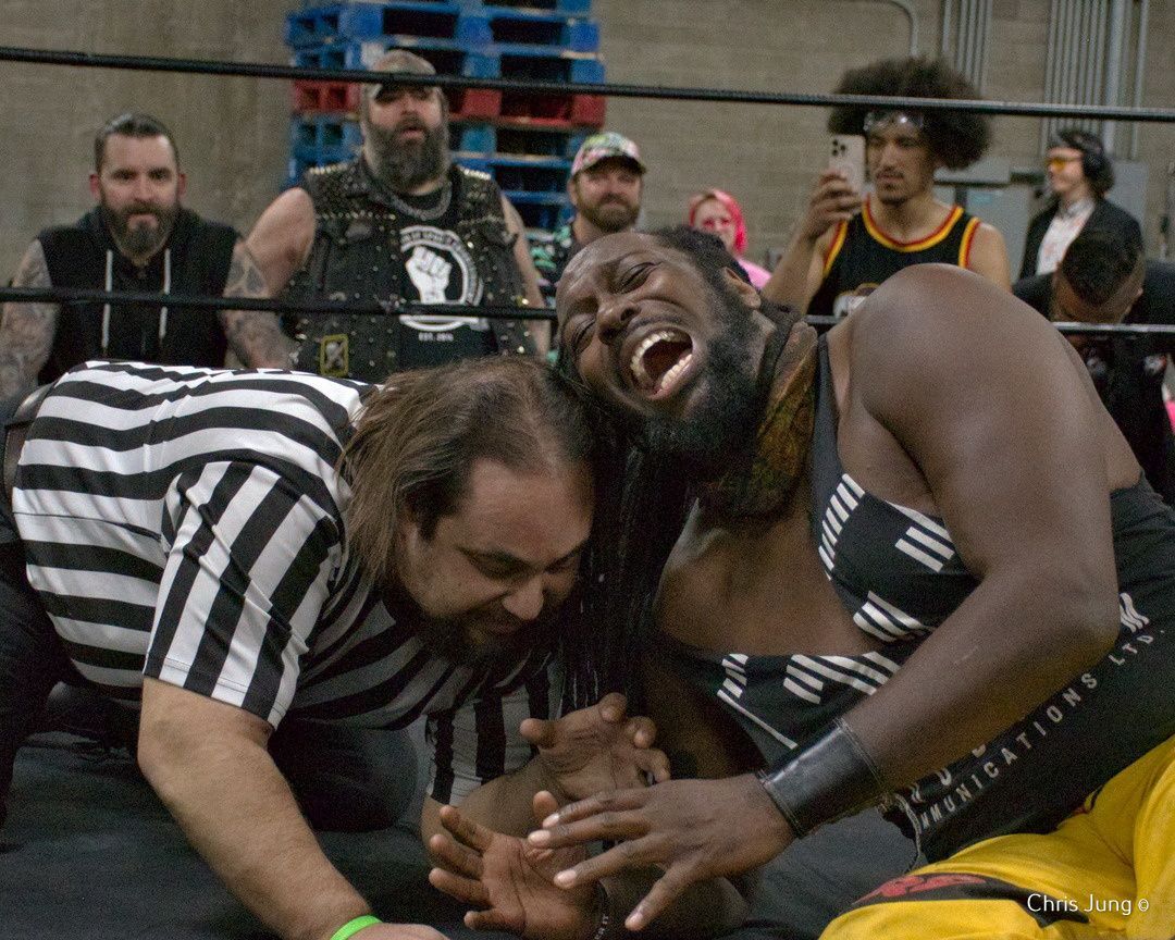 Rudo_Rampage's tweet photo. Suge D and Dark Sheik battle it out in a Mini Game Challenge to determine the World's Worst Wrestler!  
#wwwswwf #wrestling  @darksheikftf @SugarDunkerton https://t.co/LtxAXbhNAW