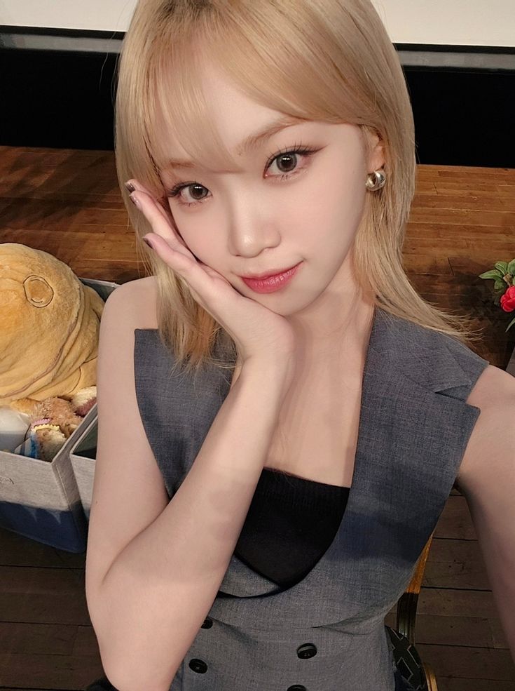 acervo chaewon 🎉 tweet media