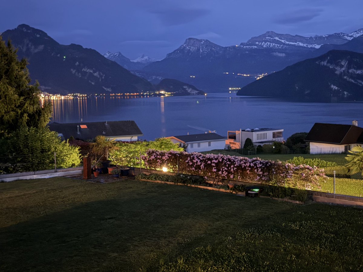 sofiehofmann's tweet image. Evening Mood, Weggis, Switzerland 🇨🇭 

Already dark at 9:29 PM in May 

#switzerland #weggis #spring 

© Sofie Hofmann 
26050307212926