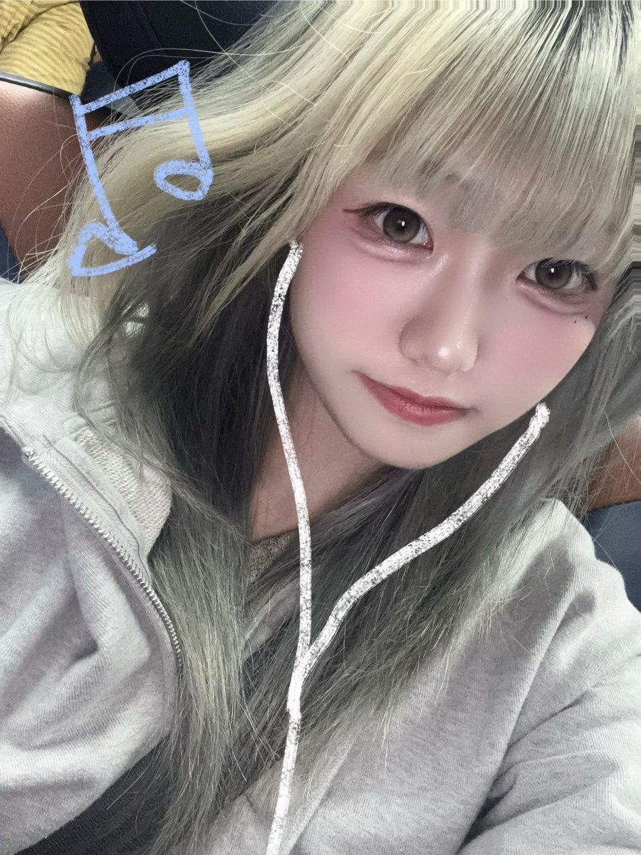 애순이다뿅 tweet media
