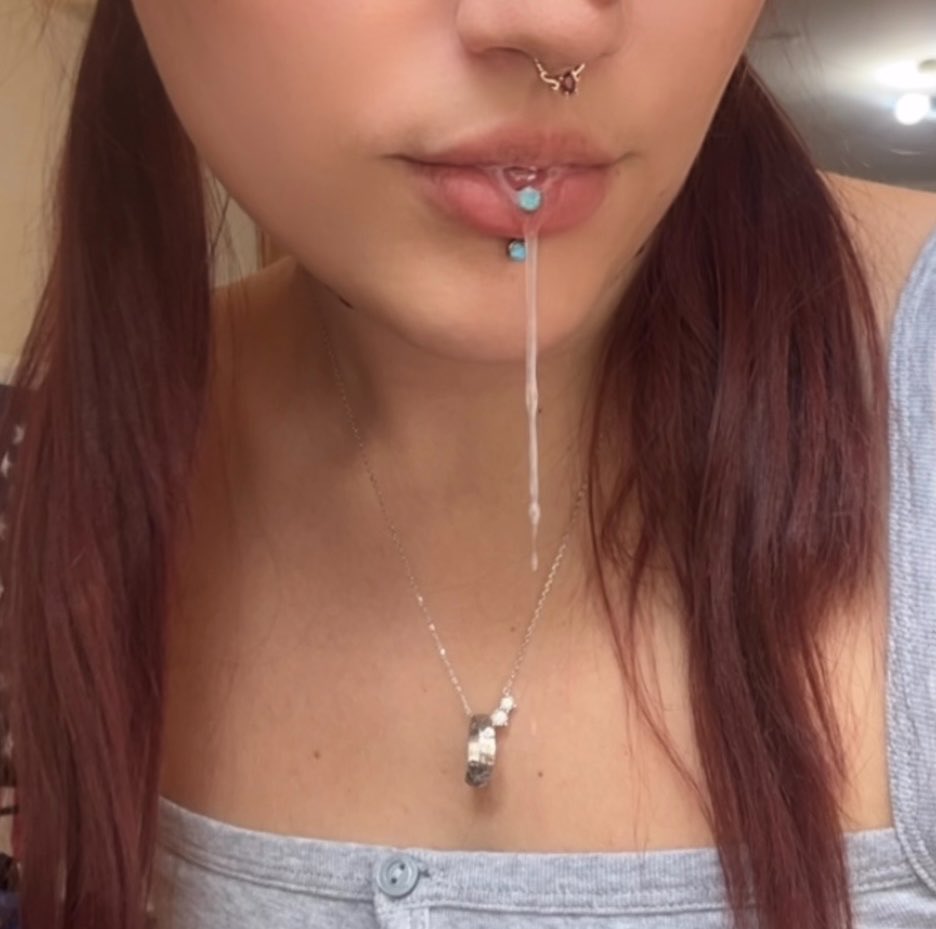 sapphirehoa's tweet photo. Open wide https://t.co/v9WeV7dCgM