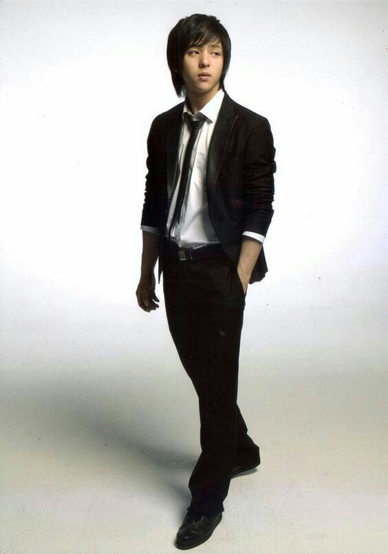 bonapeak's tweet image. me when I'm walking and hit a #nonchalant pose
