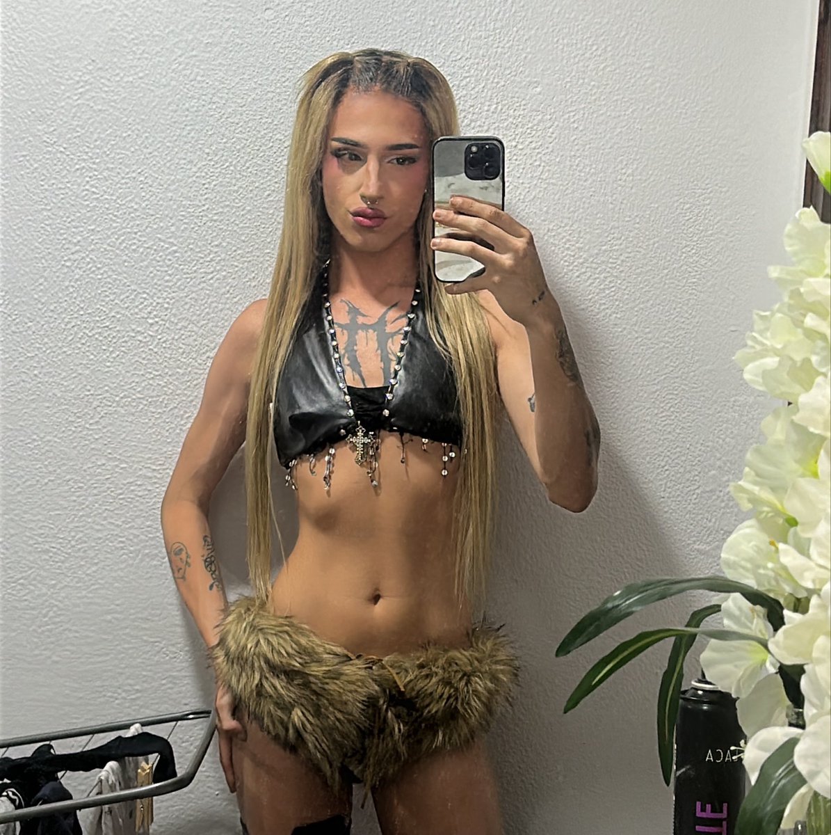 electronika69's tweet photo. estoy como nunca, y creo que se me nota 🤍 https://t.co/LD4Tl5whdz