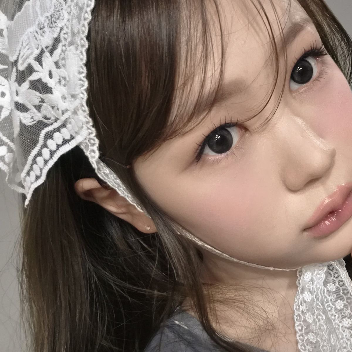 mary | backup account tweet media