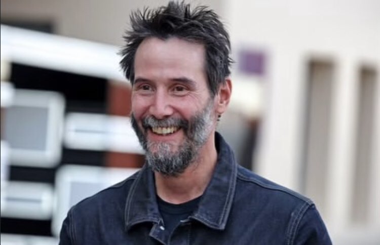 Everythingkeanu tweet media