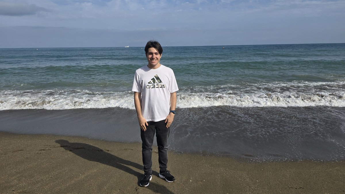 yosoybrunix's tweet image. Málaga!!! 🌊💛⭐️😁 #malaga #beach