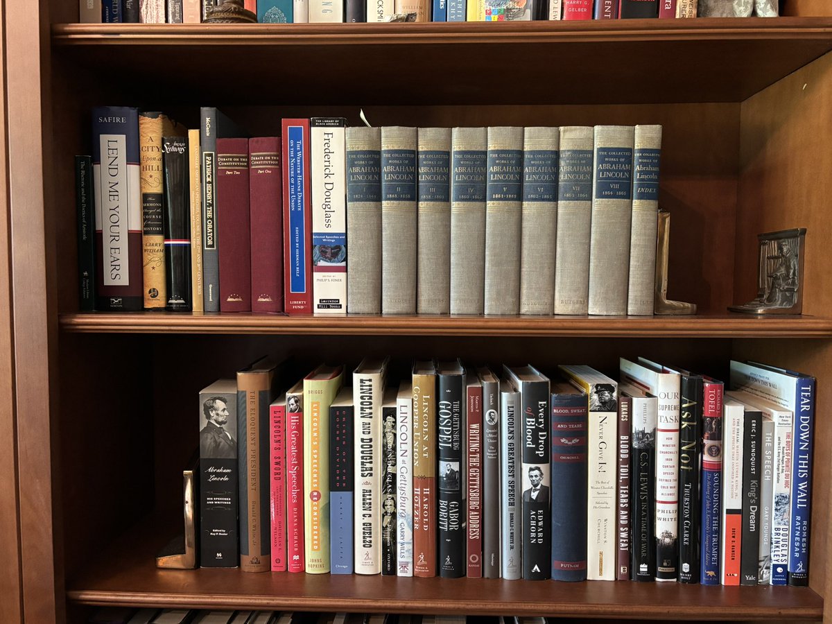 TWilliamsAuthor's tweet photo. #Randombookshelfie https://t.co/QG4ceNjAQN