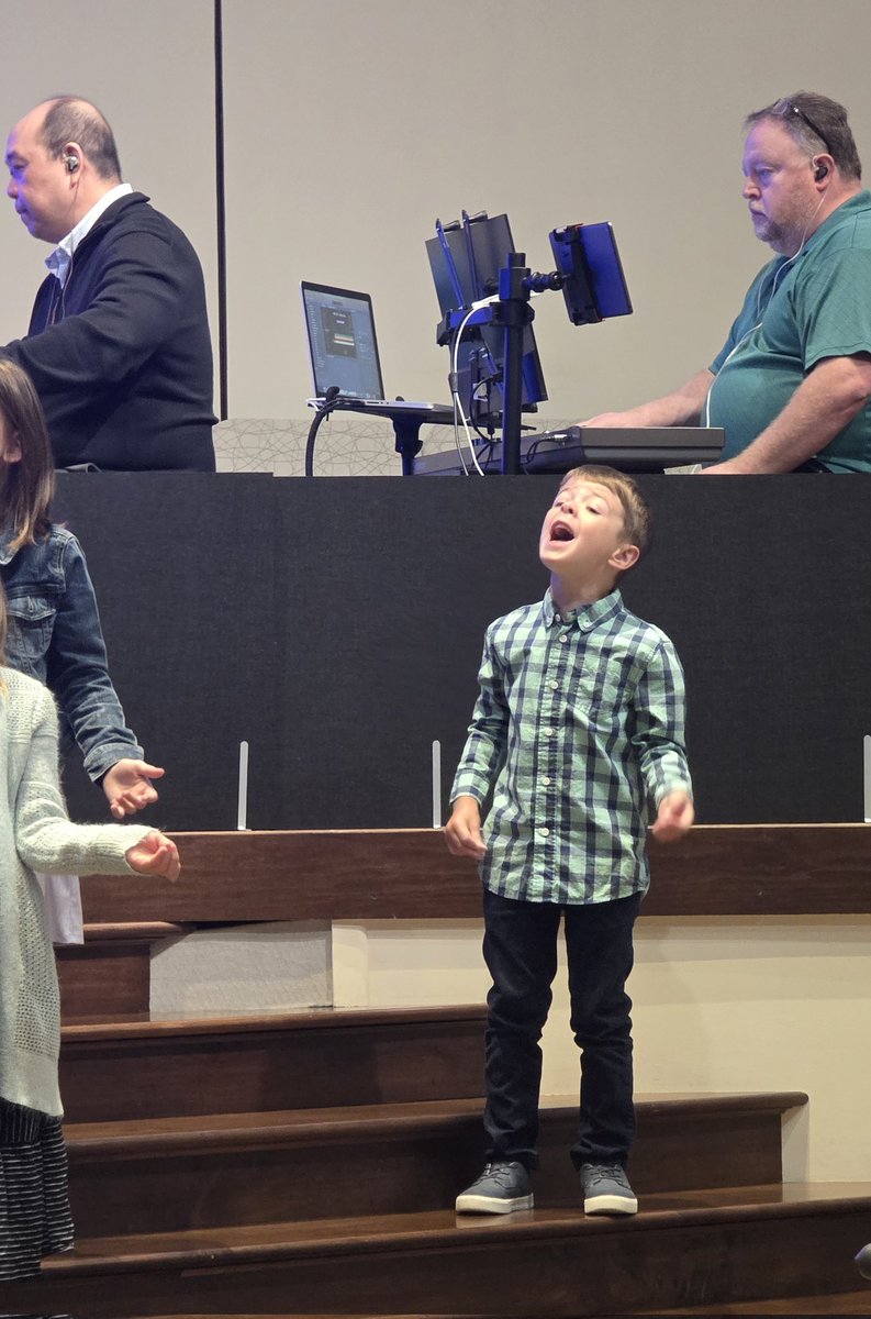 simplyben's tweet photo. He did well in practice and sang his heart out. https://t.co/Smy7BTm31H