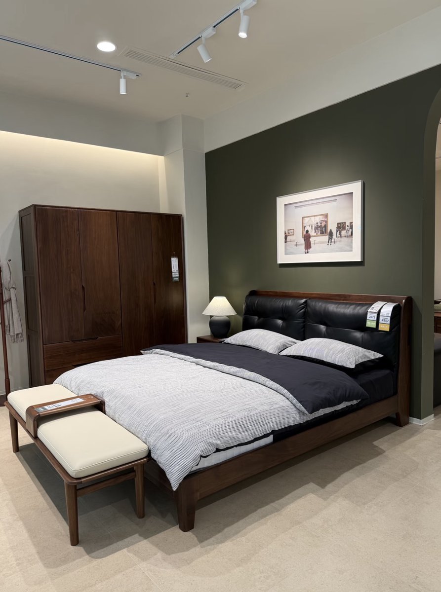 GVAwoodUSA's tweet image. Solid wood furniture brings calm, warmth, and everyday function into the home. Clean lines, natural textures, and timeless design create balanced interiors. #homedecor #interiordesign #furniture

Available on Amazon