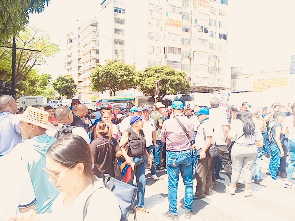 VP_Trabajadores Ccas tweet media