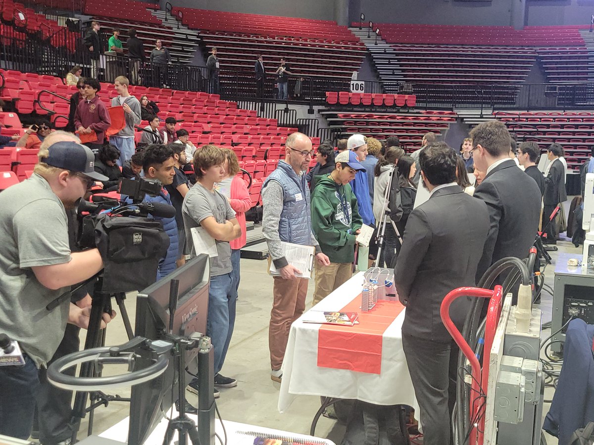NIU Engineering/Tech tweet media