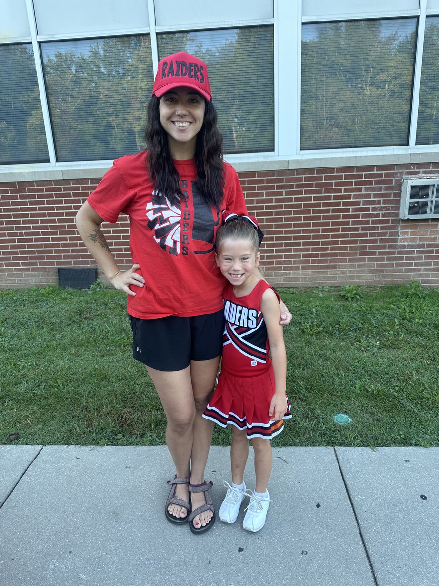 CoachM20's tweet photo. Taller one is our awesome DIL #2 and she has a birthday tomorrow…hope it’s a great one Brittany!! https://t.co/TzPMG4NZOq