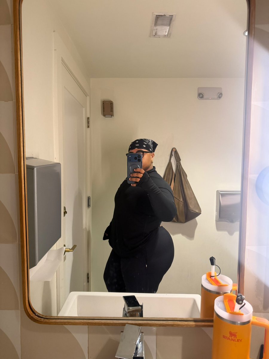 jayythomas___'s tweet photo. just bc I never post on here https://t.co/mmybCIzyMW