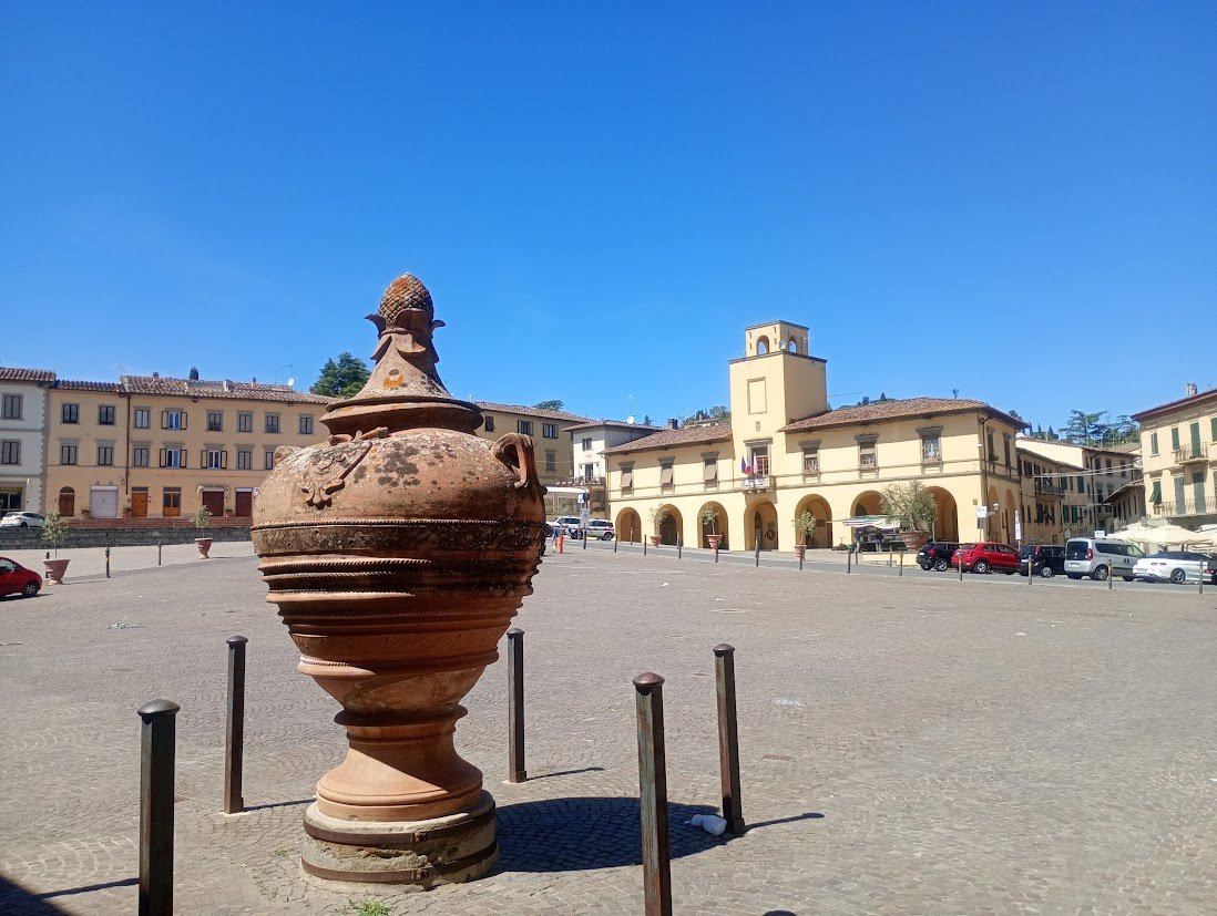 Cinquecento diece e cinque tweet media