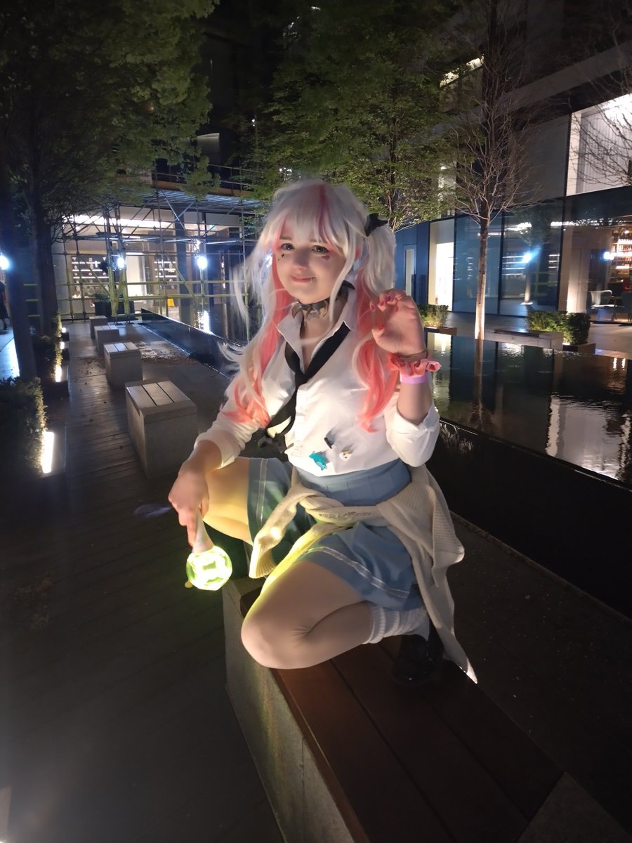 dogonalogcosplay tweet media