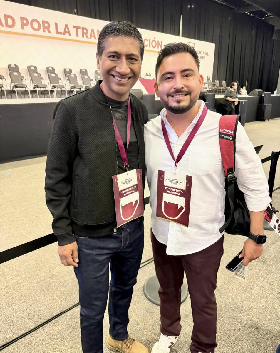 Alejandro_ALJ's tweet photo. 1/2 En el 💪🏾 VIII Congreso Nacional Extraordinario de @PartidoMorenaMx, con el presidente estatal @alevelarmas; el consejero @EmmanuelNj03; el senador @Nino_Morales1; la senadora @LauraEstradaMau; la secretaria @saymipinedav; el consejero @noejaracruz; https://t.co/UqsM7NYoin