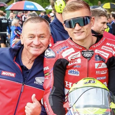 mxdad193's tweet photo. #NewProfilePic https://t.co/VlUp4w9S1q