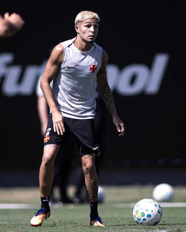 Gustavo Dias tweet media