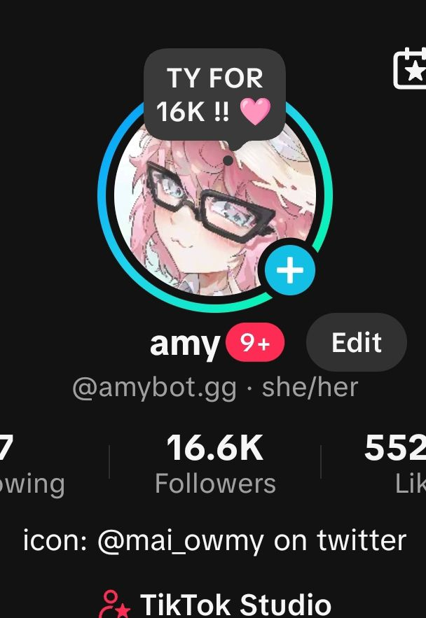 amy 🌺🐇 tweet media