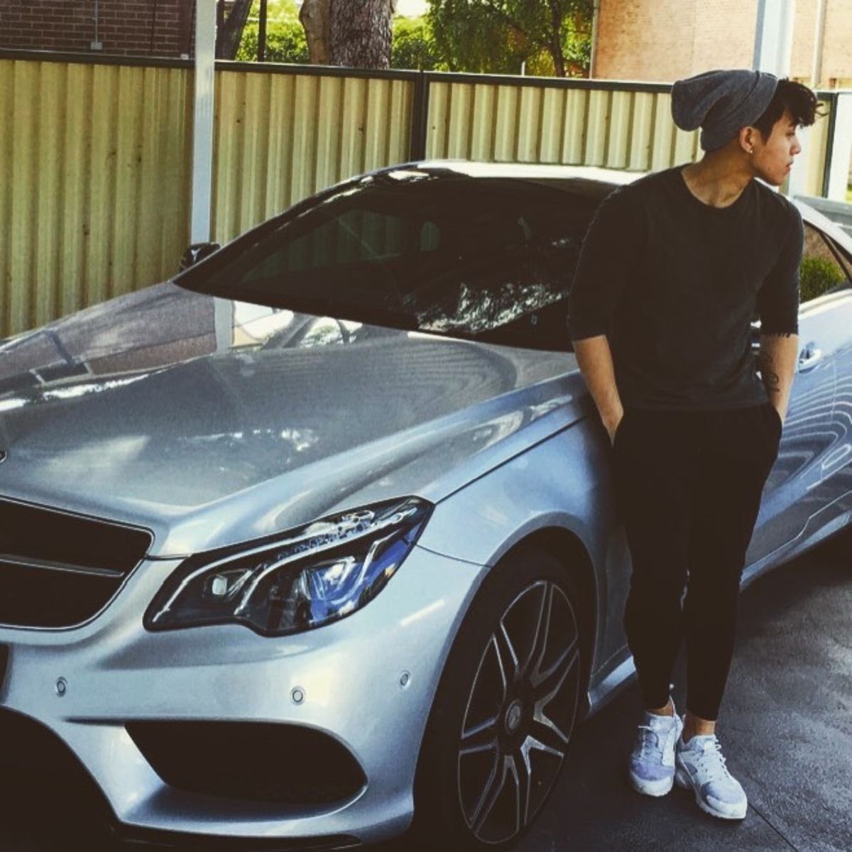 damiliciousss's tweet photo. type shit (flexing car pics are so silly) https://t.co/DFXKVZDp24