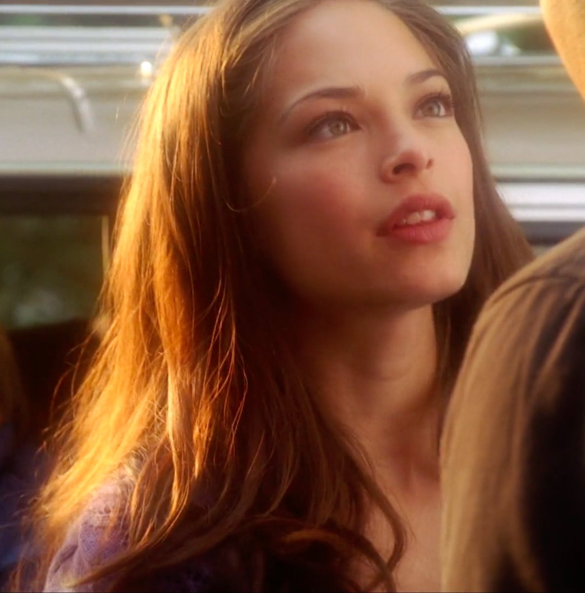 lana lang archive tweet media