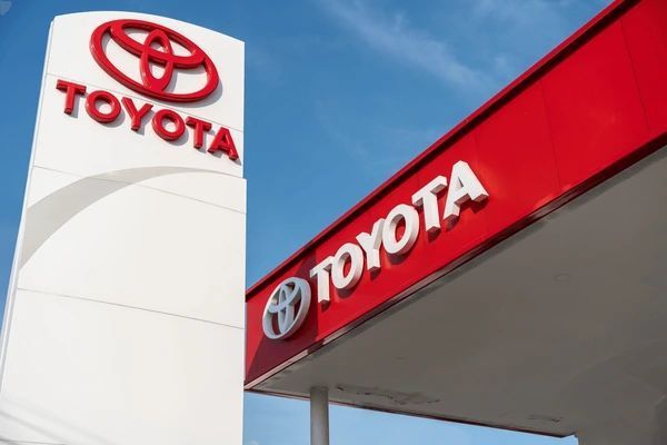 TarynDWaters's tweet photo. Toyota's most copied tool is the andon cord. Toyota's least copied design is what makes the andon cord work: standardized work, jidoka, leader-as-teacher.

Most organizations want the cord without the system around it. That is why most lean transformations fail. https://t.co/X8qsCBjxVe