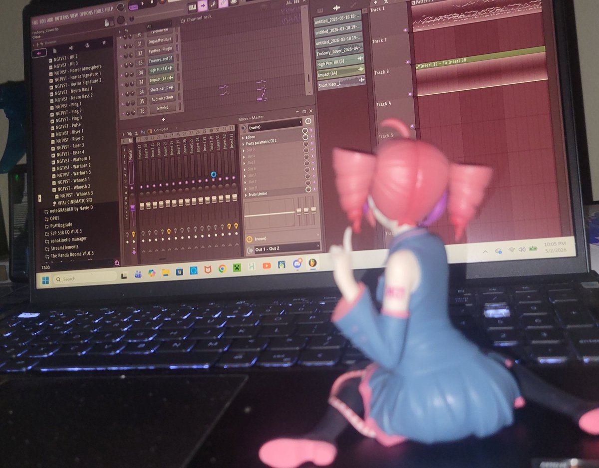 SilSymphonies's tweet photo. She's watching me not use her voice bank https://t.co/3Nr8udkaV8