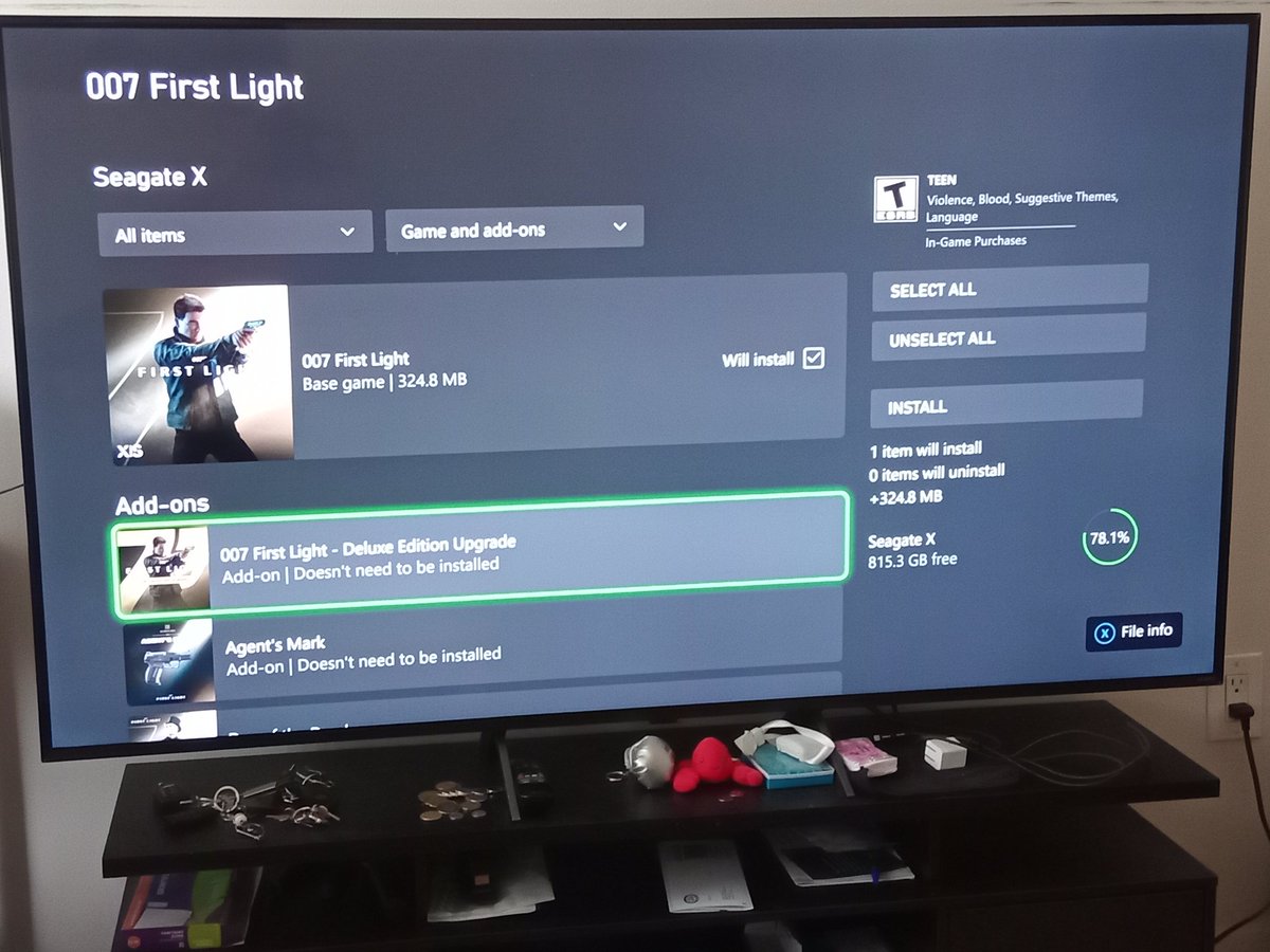 Gaming_Forever1's tweet photo. #007firstlight Deluxe Edition set cannot wait to play this game on my #XboxSeriesX #Xbox4life https://t.co/bTMzG48UB9
