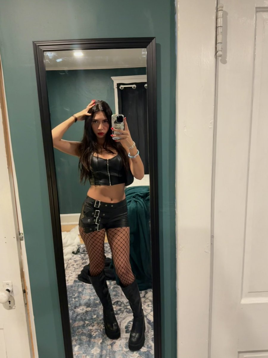 Euphoria🖤 tweet media