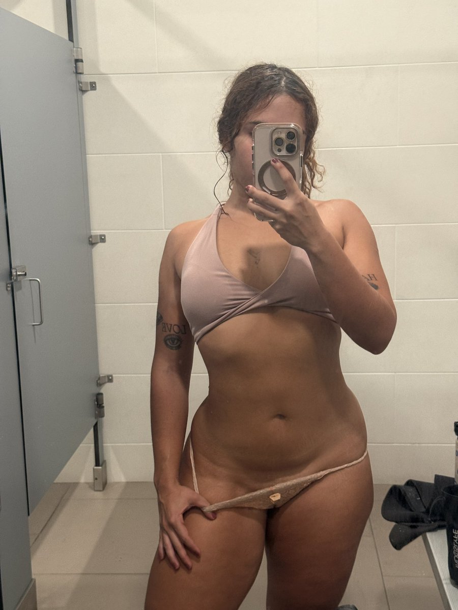 Cherrymariex tweet media