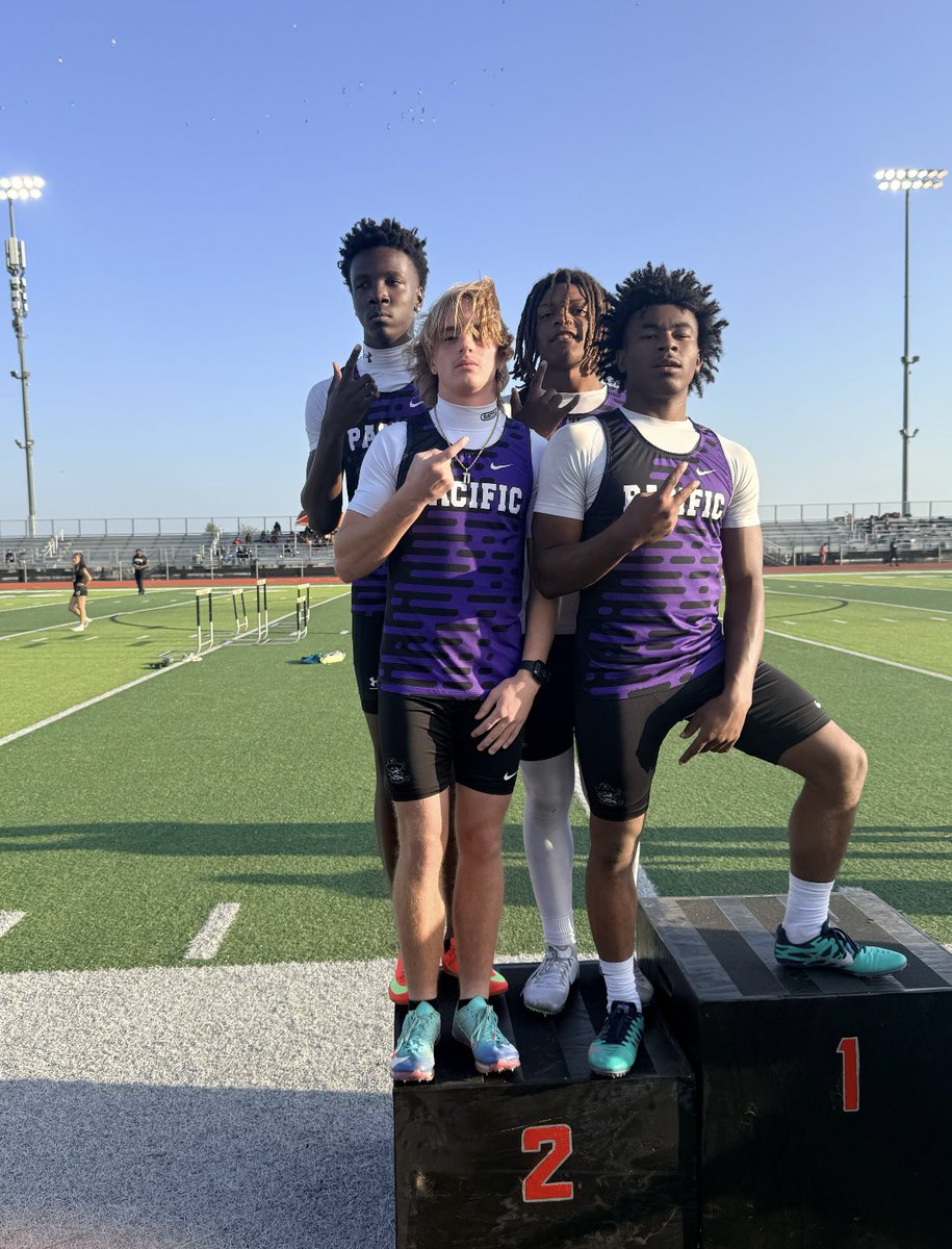 Aiden_Johnson_1's tweet photo. Got 2nd in the 4x1 and 4x4 relays @rharebreedaa @rbourneII @ernie_burries @ArmondSr @PHSPiratesFtbl https://t.co/jssAHqLfHY