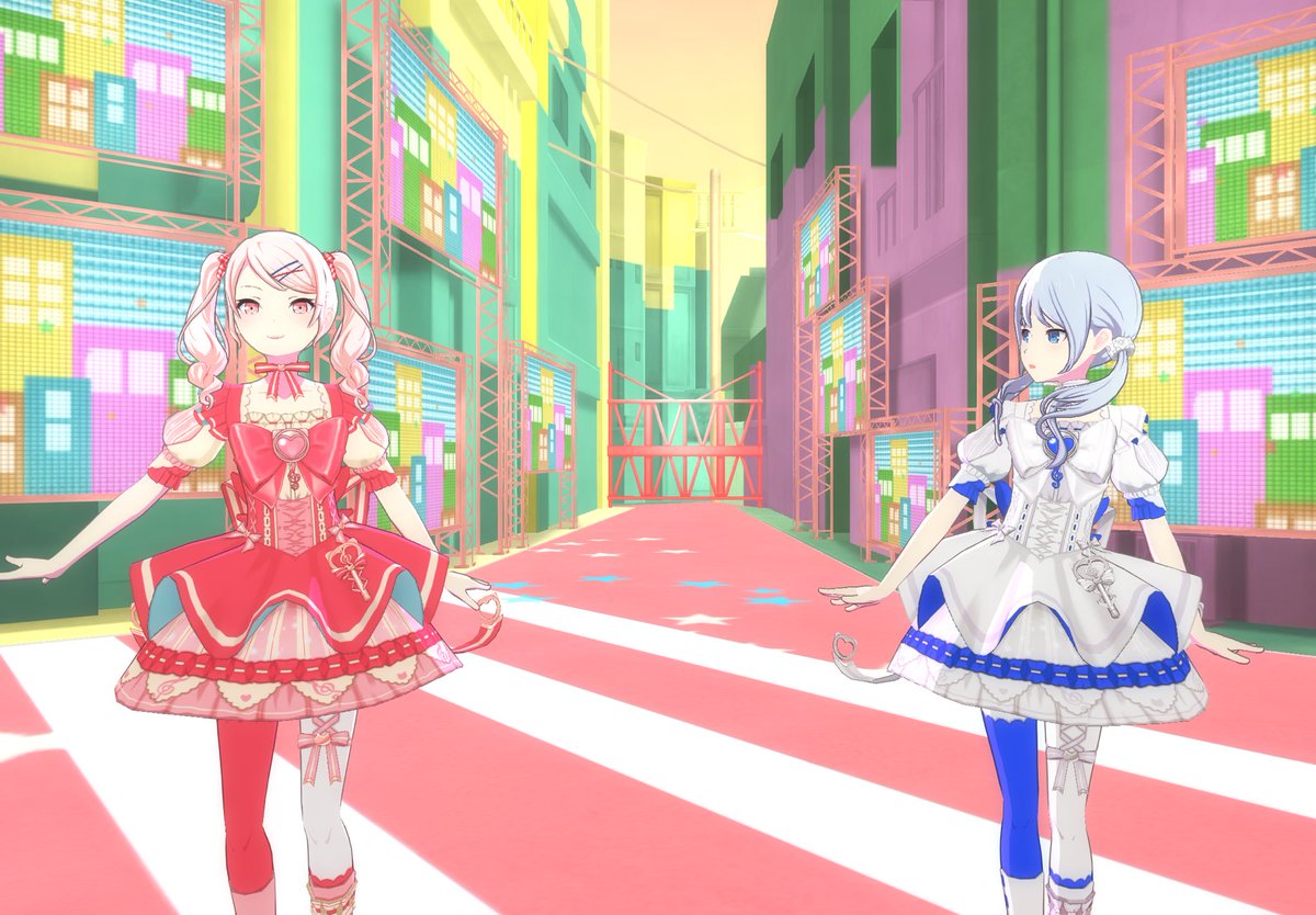 モ tweet media