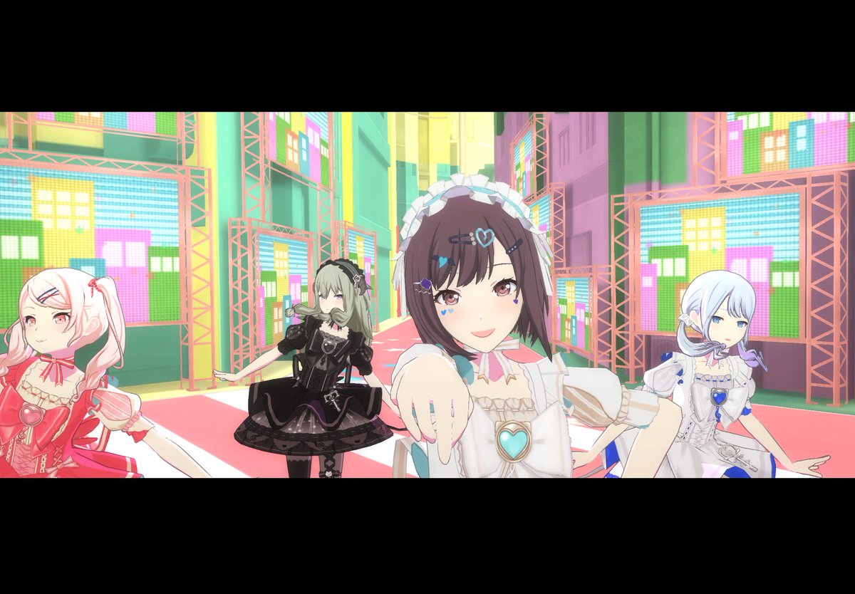モ tweet media