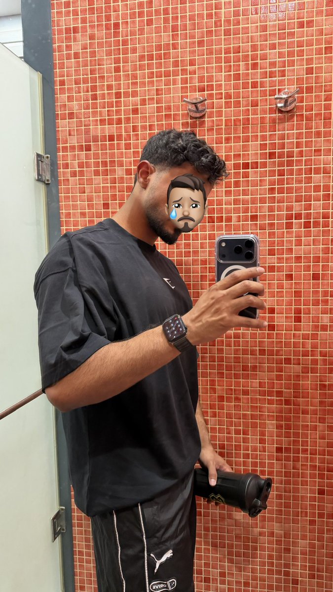 Don tweet media