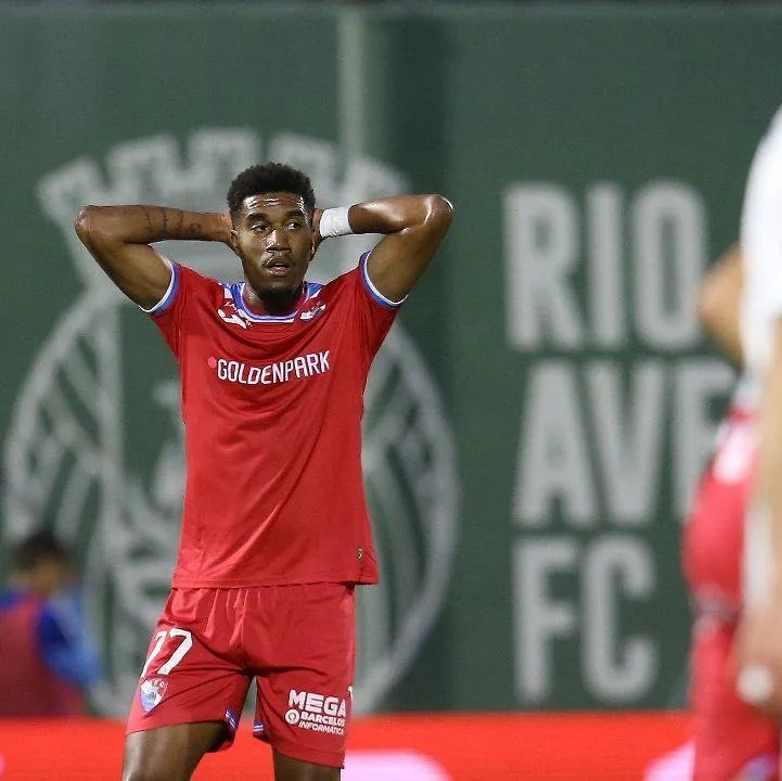 Aspiração europeia que esbarra no poste. Nulo e divisão de pontos em Vila do Conde e falhado o assalto ao quinto.

O Rio Ave teve mais e melhores chances, mas os Gilistas tiveram duas chances de ouro nos descontos: uma no poste, outra a centímetros. Foram alcançados os 50 pontos.
