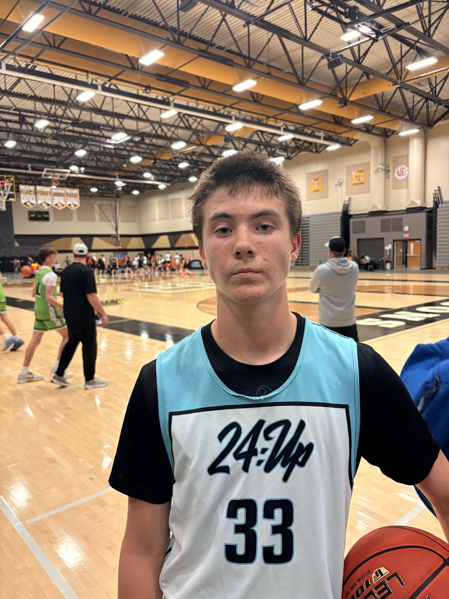 24up_official's tweet photo. 24:UP 15U Freeman finishes the weekend strong with a 48-38 win vs Team Herro Elite. Great defensive game with 3 guys in double figures. 3-1 on the weekend!

@WillPelton2029 - 14 pts 4 blk 60% 3pt
Ayden Powers - 11 pts 9 reb 
@CalebHedtk47536 - 10 pts 7 reb https://t.co/8w5j2WpKIB