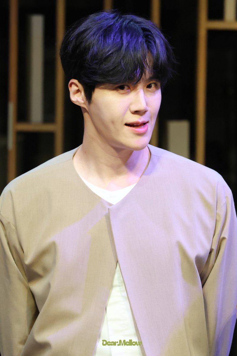 d_mellow_508's tweet photo. 260503 비밀통로 찐막공 무대인사 HQ

매력 발산💕

#김선호 #キムソンホ #キムソノ  #kimseonho  #金宣虎 https://t.co/lXk16752uz