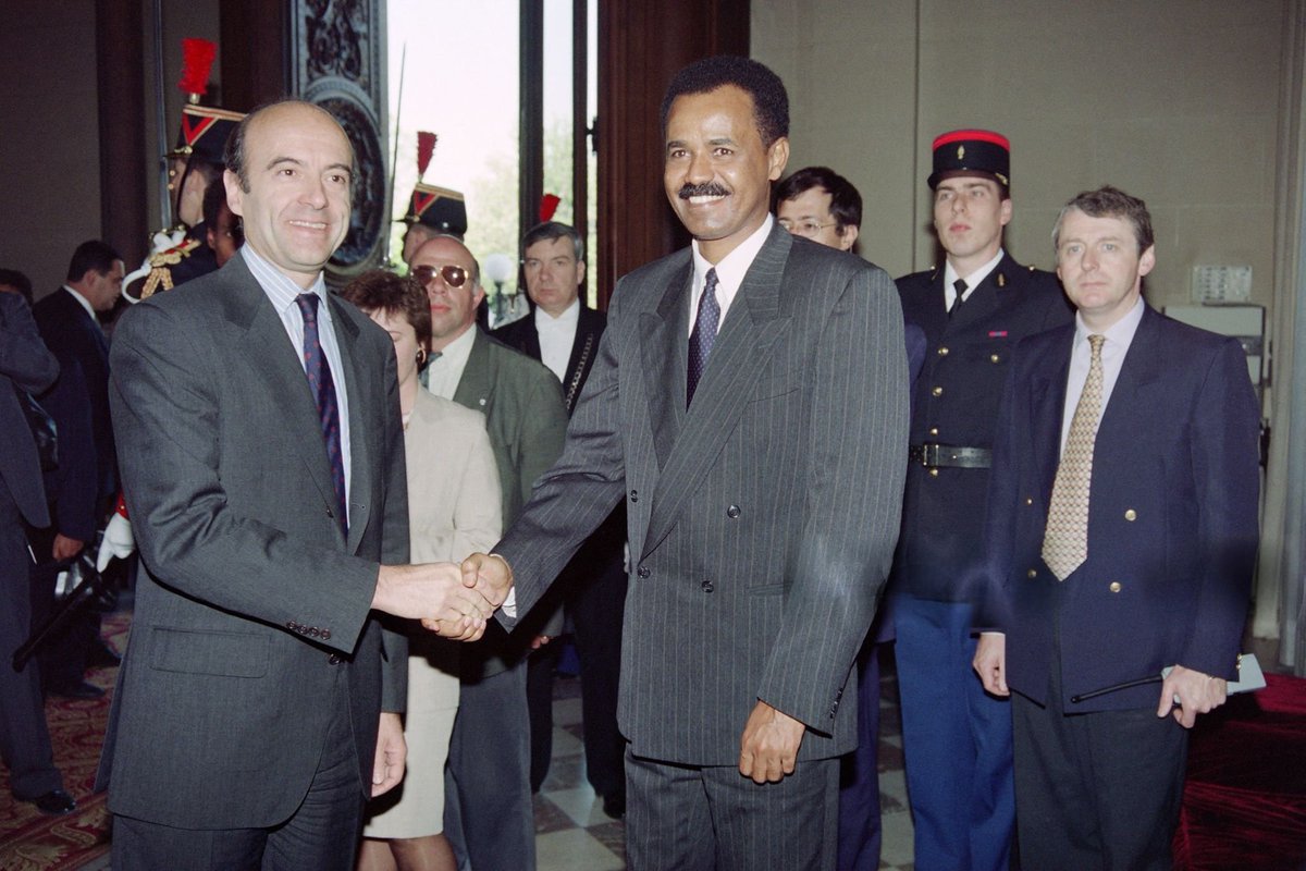 m_erite's tweet image. President Isaias Afwerki at the Quai d'Orsay in Paris May 3 1994

#Eritrea