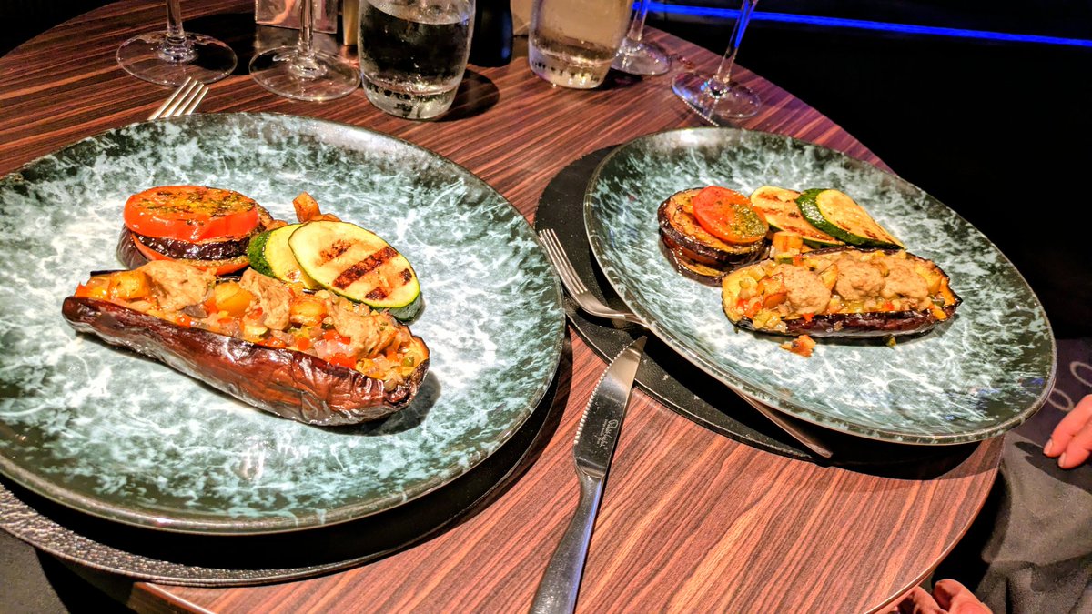 VeganOlive1's tweet image. Amazing #Vegan dinner on @pandocruises Arvia in the Limelight Club...every course was spot on..a feat of catering by the galley team 👌😋🌱🌻❤️🚢♥️