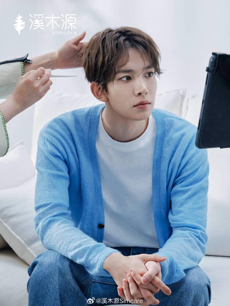 SamantaSer27343's tweet photo. @sevEn_hoon #7WALKING_AS_ONE
#PassTheMic_To_Belift
#bringheeseungbacktoenhypen 
#enhypen_is_not_for_sale 
#engenes_for_seven 
#engenes_want_enhypen_7 
#One_Two_CONNECT_Our_7
#Enhypen_Deserves_Respect
#engenes_deserves_clarity 
#ENHYPEN_İS_7 
#BRINGHEESUNGBACKBELIFT
$HYBE https://t.co/SvV3pu8lBI