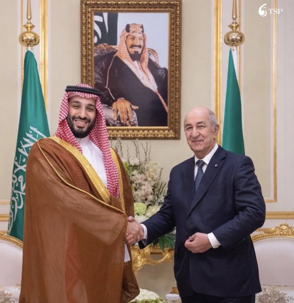 عنزروت tweet media